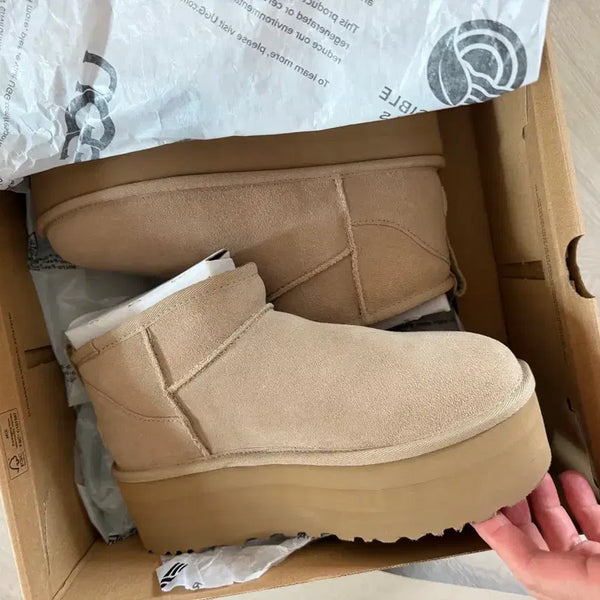 [BUNJANG] UGG Platform Ankle Boots Sand 240 / [240] UGG 어그 플랫폼 앵클 부츠 샌드