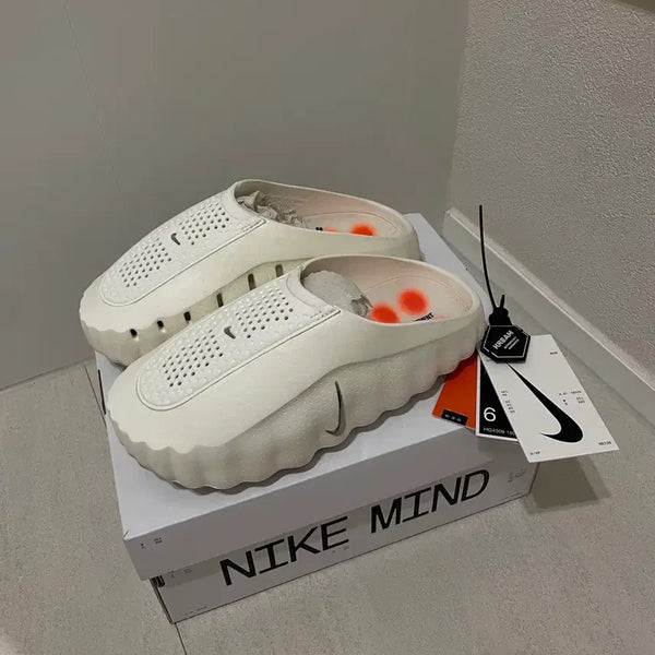 [BUNJANG] Nike Mind 001 Sail Sneakers / (실착2회/크림가22만)나이키 마인드 001 세일 230