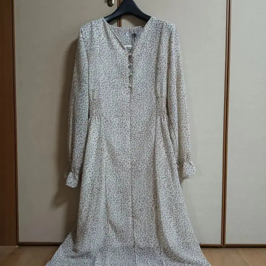 [BUNJANG] Visite en New York Floral Pattern Long Dress / 새상품)비지트인뉴욕 플로럴 패턴 롱 원피스