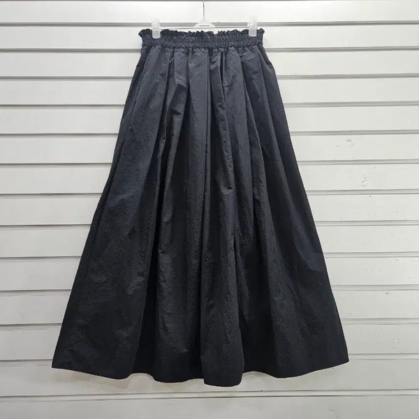 [BUNJANG] Black Windbreaker Fabric Elastic Waist Long Skirt / 블랙  바람막이원단  밴딩 롱스커트 55/보물찾기천사