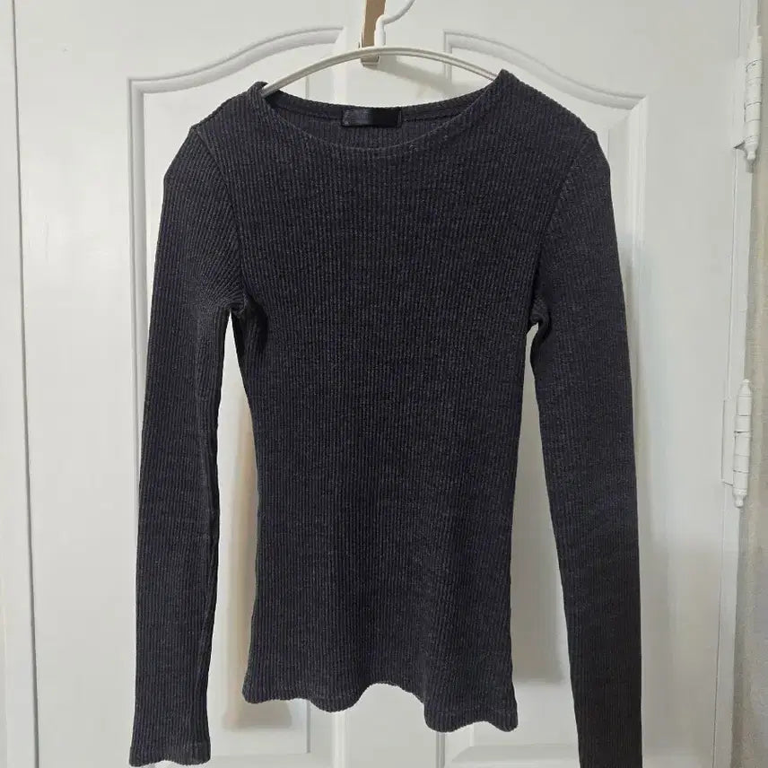 [BUNJANG] Dark Gray Ribbed Long-Sleeve T-Shirt / 다크 그레이 골지 긴팔 티셔츠 신축성좋음