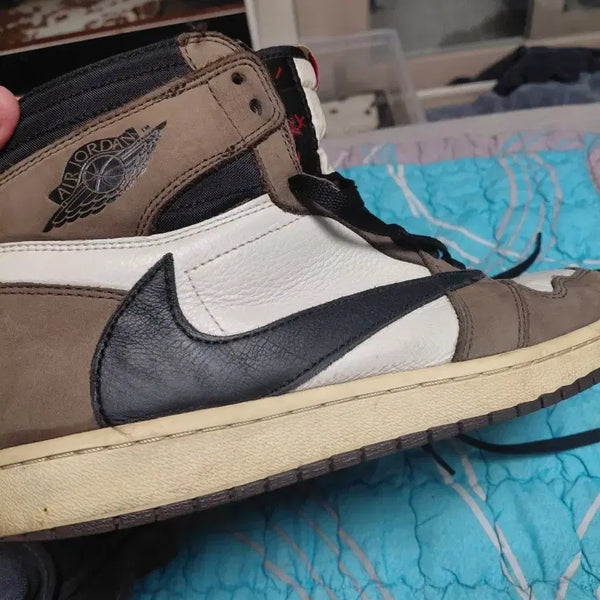 [BUNJANG] Air Jordan 1 Retro High OG Travis Scott / 조던 1 레트로 하이 OG 트래비스 스캇 290