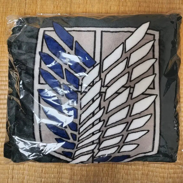 [BUNJANG] Attack on Titan Frank Burger Blanket Cape / 진격의거인 프랭크버거/담요 망토/free