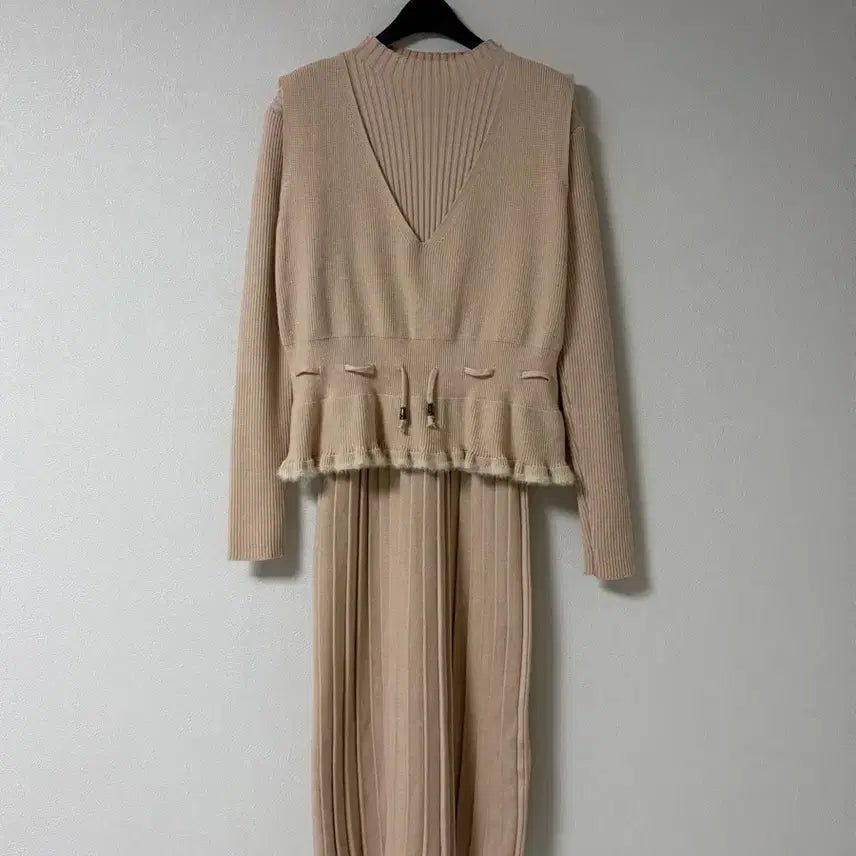 [BUNJANG] Bru and Judy Ribbed Knit Vest Layered Dress Set / 부루앤쥬디 원피스