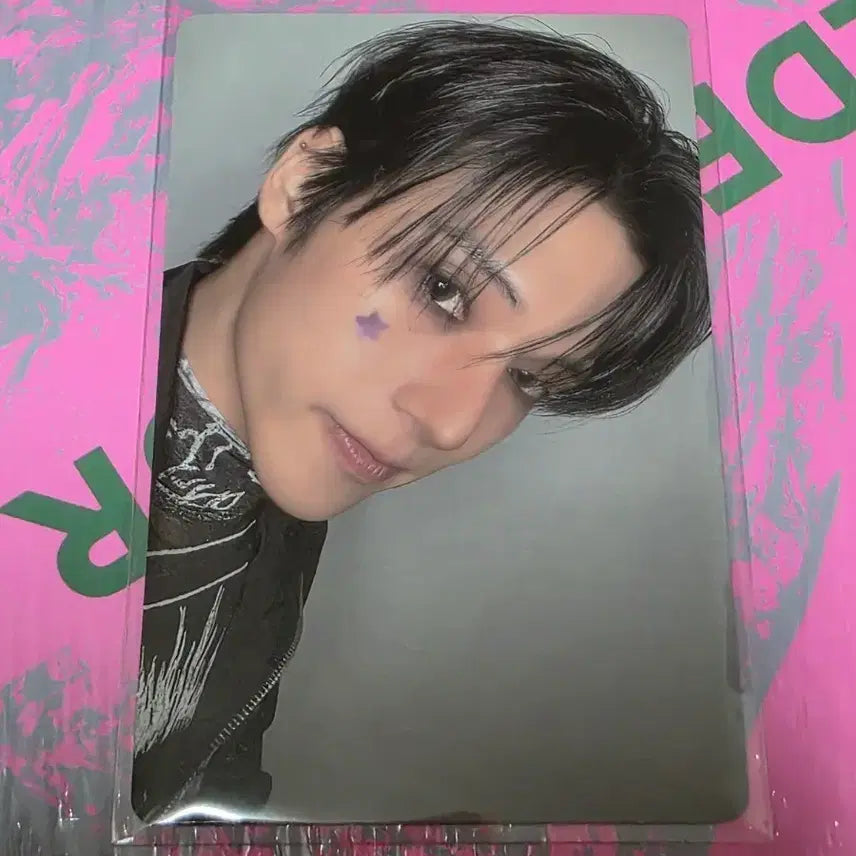 [BUNJANG] ATEEZ Wooyoung ToKToK Special Edition POB Photocard (Not For Sale) / 에이티즈 우영 포카 미공포 특전 톡톡셋 케이큐 오피셜 니가내별이다
