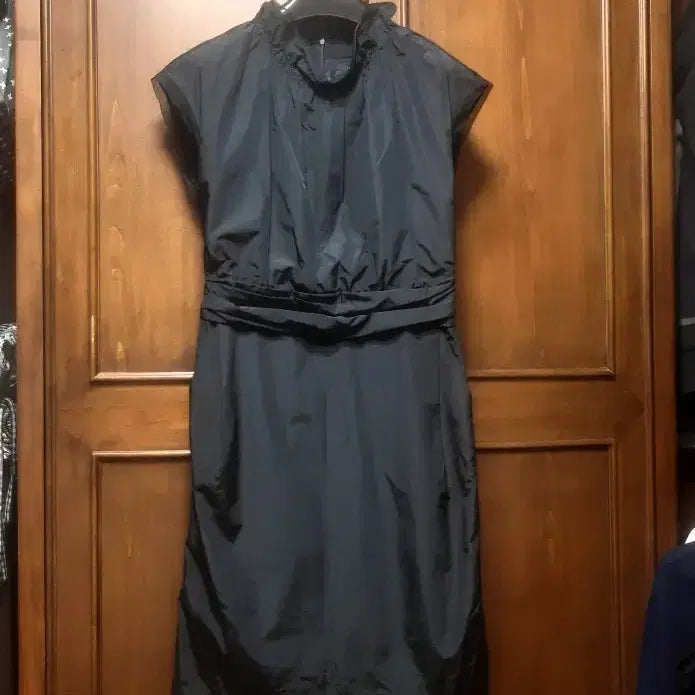 [BUNJANG] MINE Shirring Neck Silk Blend Dress / 마인(MINE) 셔링넥 바스락 실크 원피스