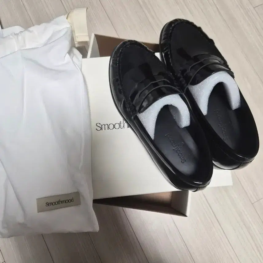 [BUNJANG] Smoothmood Penny Loafers Black / 스무드무드 페니 로퍼 블랙 새상품
