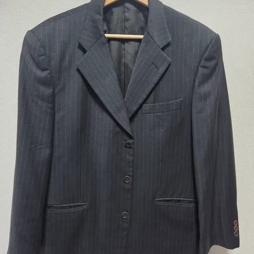 [BUNJANG] Pinstripe Suit Jacket / 핀스트라이프 정장 자켓