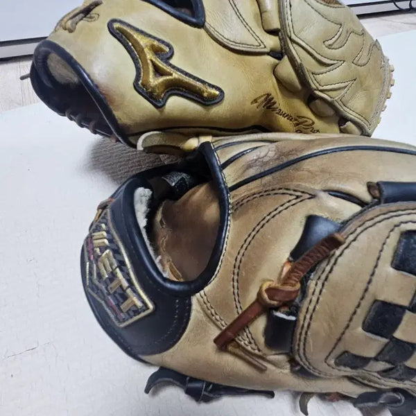 [BUNJANG] Mizuno Pro & ZETT Baseball Gloves Bundle / 미즈노 프로 야구 글러브 ZETT 글러브