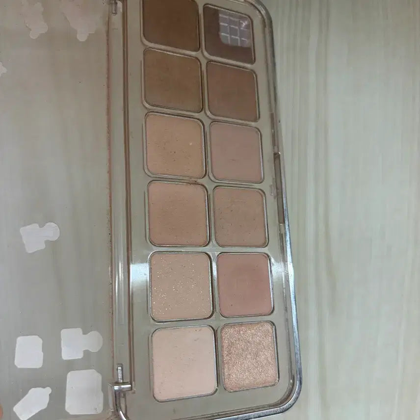 [BUNJANG] CLIO Pro Layering Palette 08 Latte Moment / 클리오 08번 라떼는 선임 팔레트