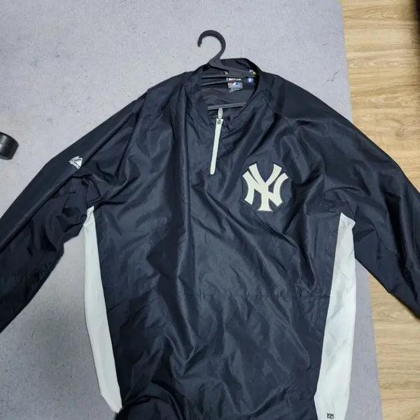 [BUNJANG] New York Yankees Windbreaker Jacket / 뉴욕 양키스 바람막이 자켓