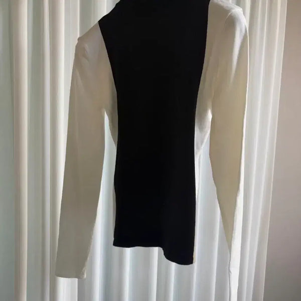 [BUNJANG] Blossom H Company D Color Block Knit / 블러썸에이치컴퍼니 디 컬러블럭 니트