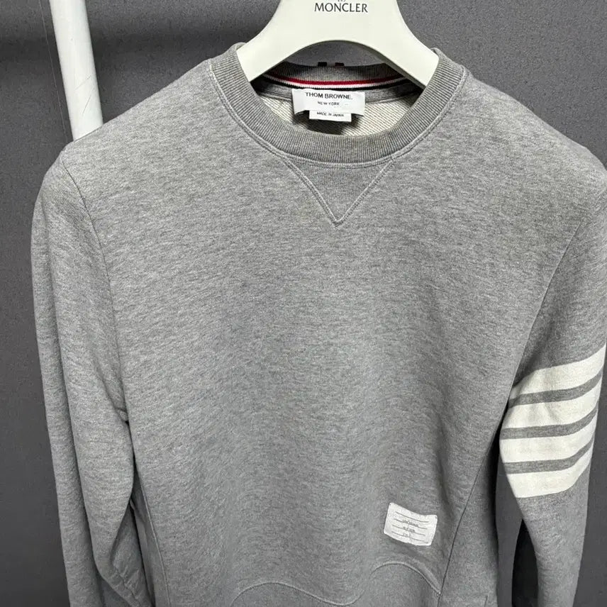 [BUNJANG] Thom Browne 4-Bar Sweatshirt Grey Size 3 / [정품]톰브라운 4선 맨투맨 그레이 3사이즈