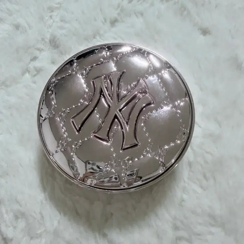 [BUNJANG] Banila Co. Ultimate White Cushion MLB Collaboration / 바닐라코 얼티밋 화이트 쿠션 mlb 콜라보
