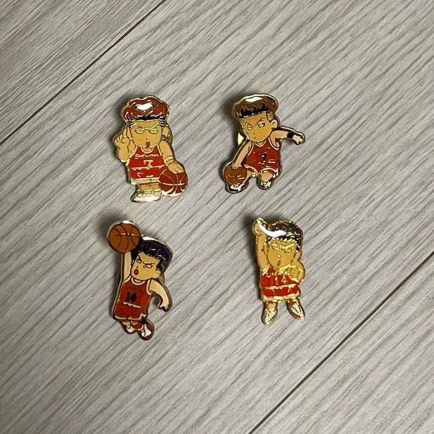 [BUNJANG] Slam Dunk Shohoku High School Mitsui Hisashi & Miyagi Ryo (Mitsui, Miyagi) Vintage Pin Badge Set / 슬램덩크 정대만 송태섭 고전 핀뱃지 희귀 핀즈