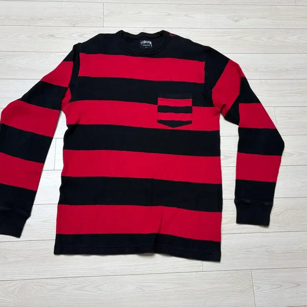 [BUNJANG] Stussy Red Black Stripe Pocket Knit / 정품)STUSSY 레드 블랙 스트라이프 포켓 니트