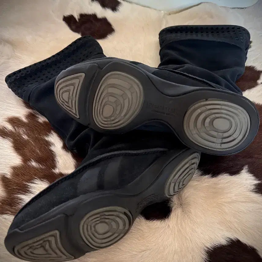 [BUNJANG] Reebok Easytone Black Suede Boots / Reebok Easytone suede boots