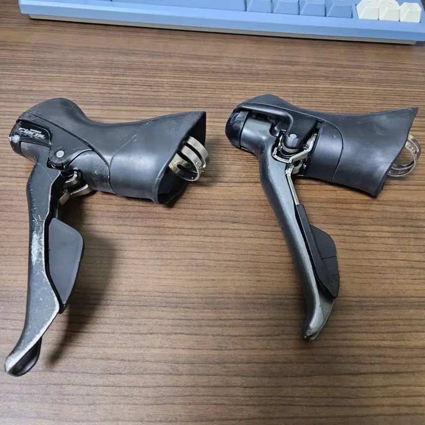 [BUNJANG] Shimano Claris Road Bike Shifter Levers Drivetrain / 시마노 클라리스 로드 자전거 변속 레버 구동계