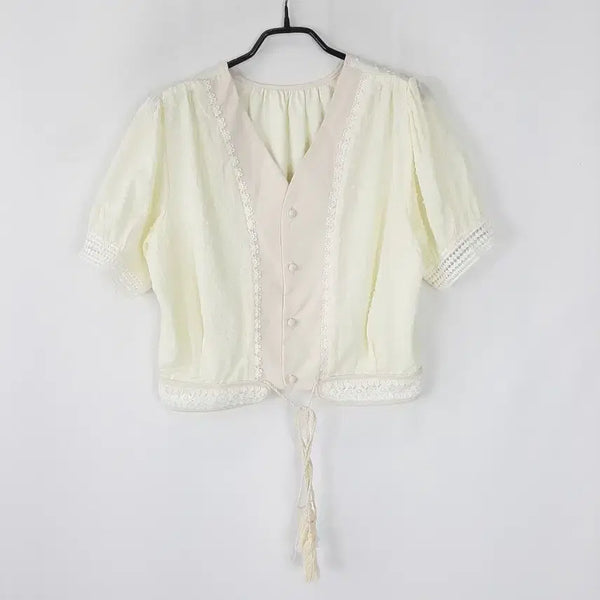 [BUNJANG] LISHISAN V-Neck Cropped Blouse / LISHISAN 브이넥 크롭블라우스