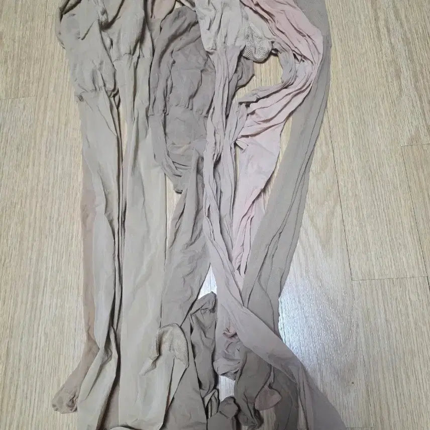 [BUNJANG] 6 Pairs of Japanese Stockings / 일본 스타킹 6켤레