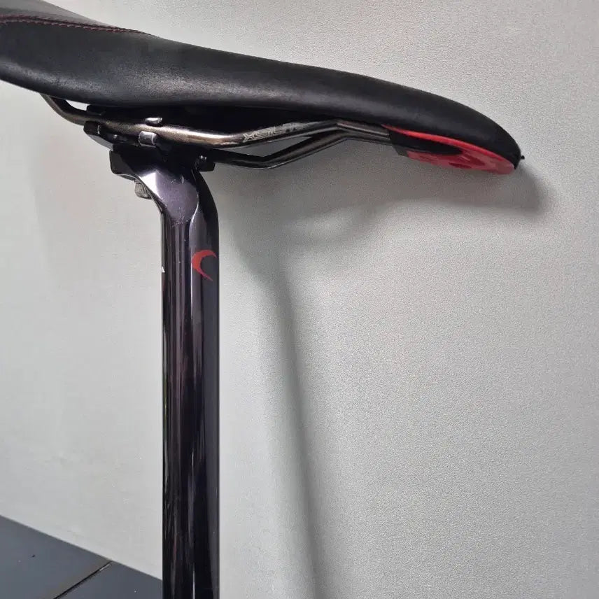 [BUNJANG] Nitto x De Rosa Collaboration Seatpost & San Marco Red Hook Crit Saddle Set / 니또 데로사 콜라보 싯포스트,산마르코 레드훅 크릿 안장셋 판매합니다