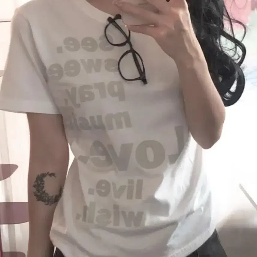 [BUNJANG] Side Lettering Slim Fit Short Sleeve T-Shirt / 사이드 레터링 슬림핏 반팔