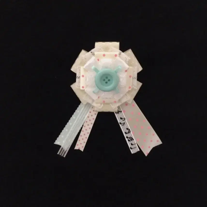 [BUNJANG] Handmade Rosette Brooch / 크림소다 로제트