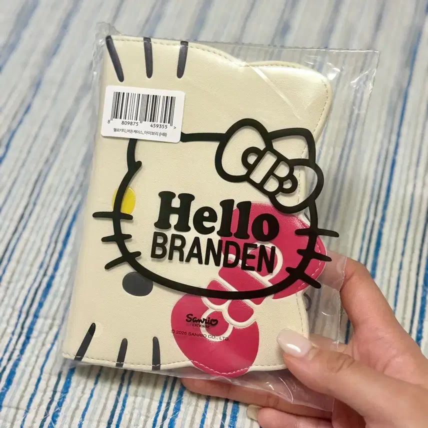 [BUNJANG] Brandon Hello Kitty Passport Case Limited Edition / [헬로키티 에디션] 브랜든 헬로키티 여권 케이스