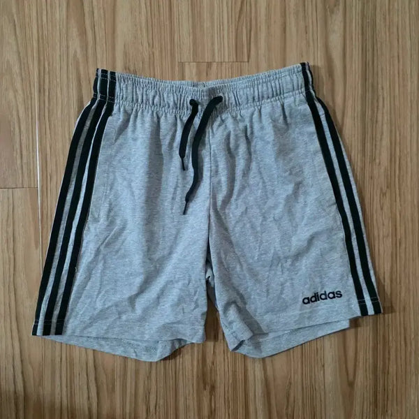 [BUNJANG] Adidas Three Stripes Shorts (Size M) / 아디다스 삼선 반바지