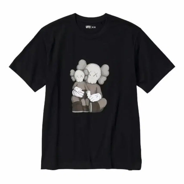 [BUNJANG] Uniqlo UT x KAWS Black Short Sleeve T-Shirt XL / 유니클로 UT X 카우스 블랙 반팔 티셔츠 XL