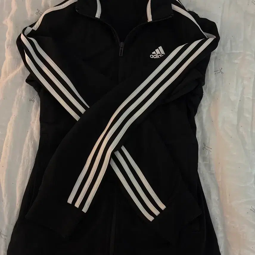 [BUNJANG] Adidas Jersey (Black) / 아디다스 져지 (블랙)