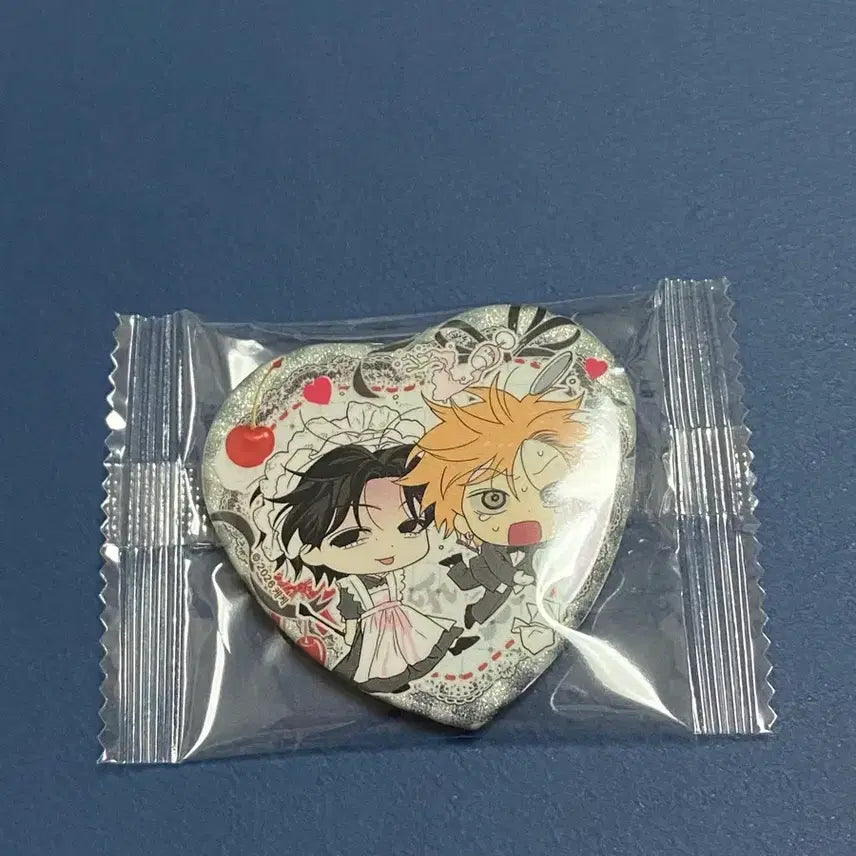 [BUNJANG] Lebom Salon de Lebom Full Book Heart Can Badge / 레봄 살롱드르봉 풀북 하트 캔뱃지 lebom