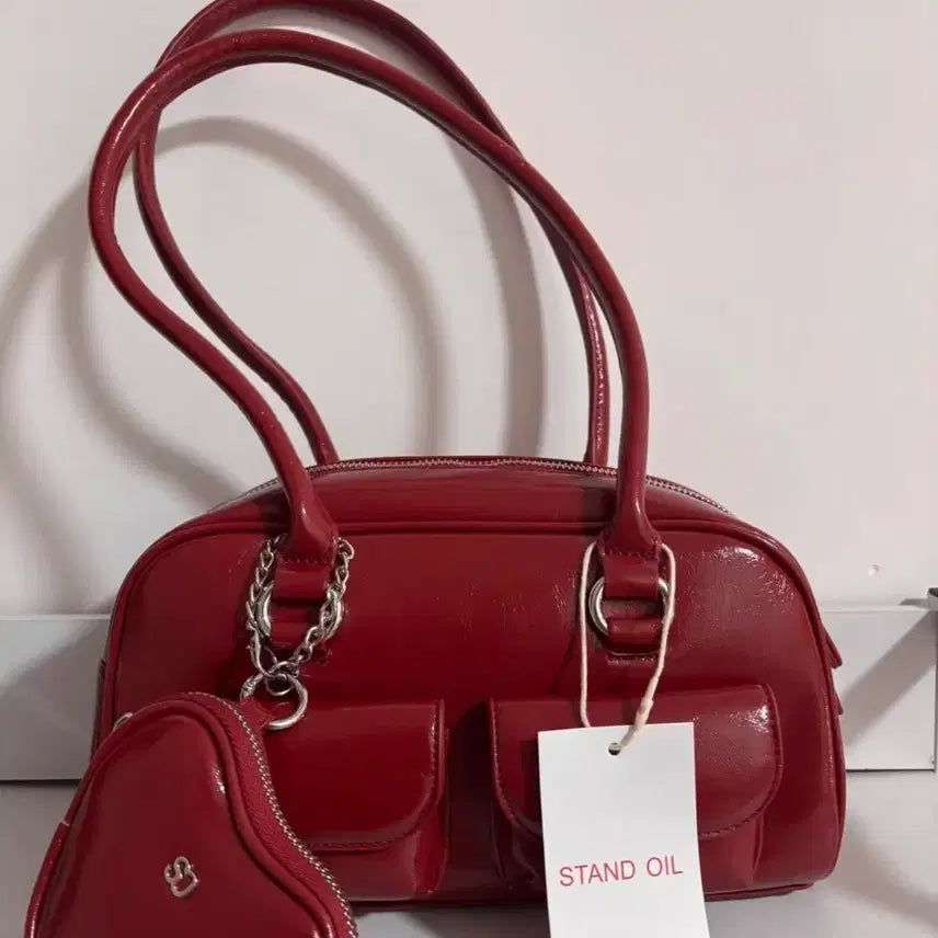 [BUNJANG] STANDOIL Red Boston Shoulder Bag Heart Pouch Set / STANDOIL 스탠드오일 레드 보스턴 숄더백 하트 파우치 세트