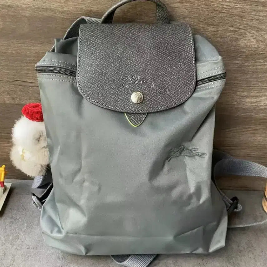 [BUNJANG] Longchamp Le Pliage Backpack, Gray, Medium, with Inner Bag and Sanrio Keyring / 새상품 정품 롱샴 플립 백팩 그레이M+이너백+산리오키링