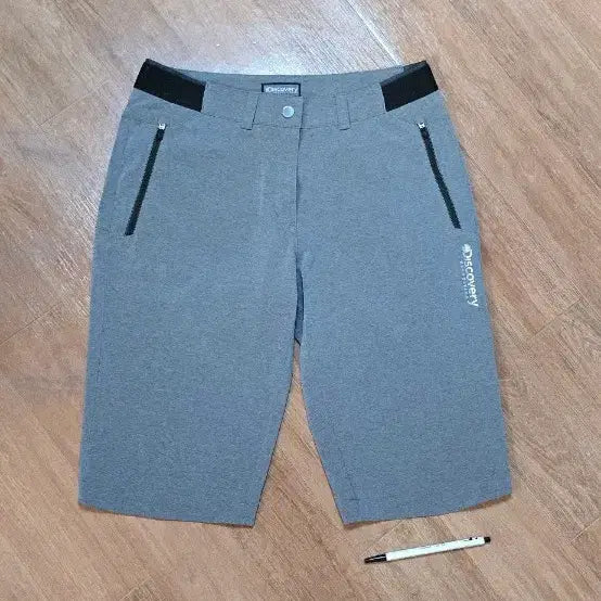 [BUNJANG] Discovery Expedition Women's Slim Fit Hiking Shorts / 여.29) 디스커버리 여성 등산 반바지 / 트레킹 레져 야영