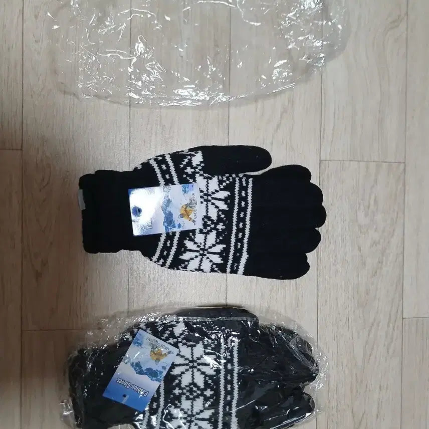 [BUNJANG] Knit Gloves Snowflake Pattern (Set of 2) / 니트 장갑