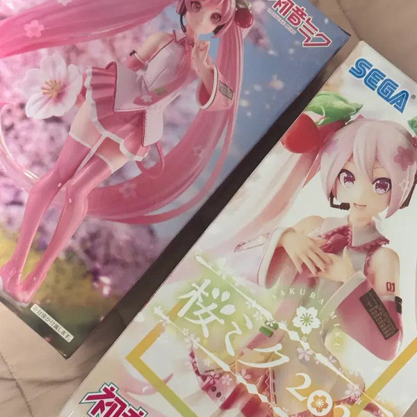 [BUNJANG] Sakura Miku 2021 & 2023 Figure Bundle Set / 사쿠라미쿠 피규어 일괄 판매