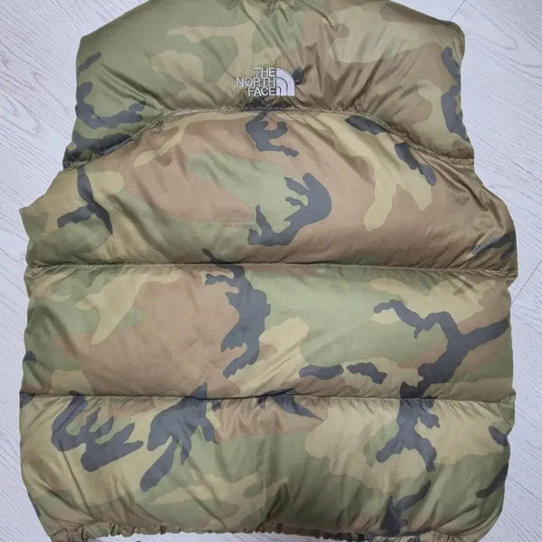 [BUNJANG] The North Face Camo Vest Padding XL (Fits 105-110) / (대장)센터로고 노스페이스 카모 조끼 패딩 XL 105 110 몽벨 K2