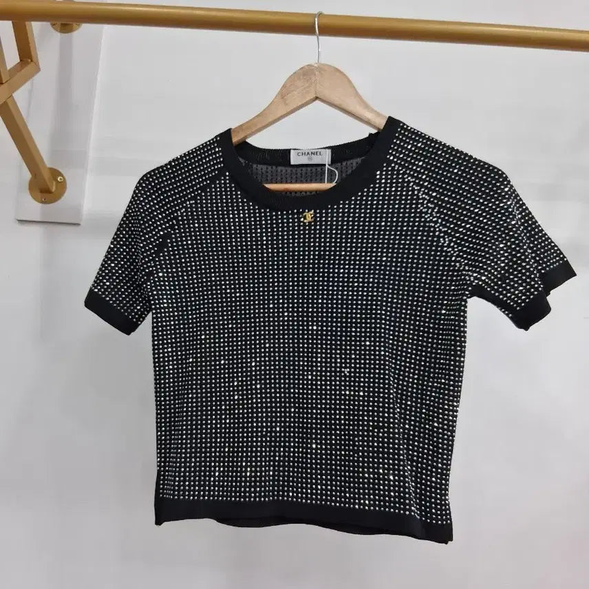 [BUNJANG] Ice Silk Knit Short Sleeve Black Cubic Blouse / 얼음실크 니트 반팔  블랙 큐빅