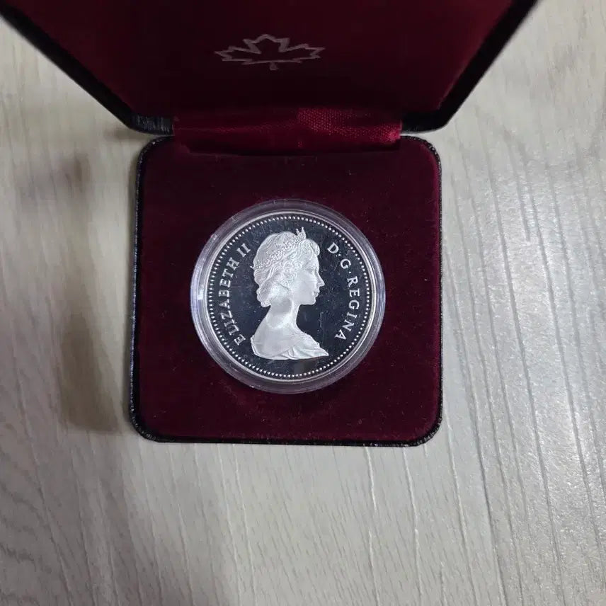 [BUNJANG] Queen Elizabeth II Canadian Commemorative Silver Coin / 엘리자베스 2세 캐나다 기념주화 999은화