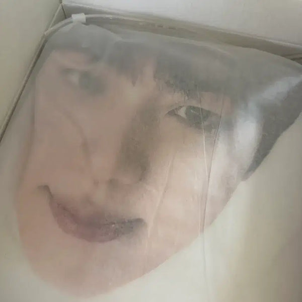 [BUNJANG] BTS Jin 'Run Jin' Fan-Made Raincoat Towel / 달려라석진 run jin 역조공 우비 수건