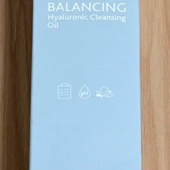 [BUNJANG] Pretti Mild Hyaluronic Cleansing Oil / 프레티 약산성 히알루로닉 클렌징 오일