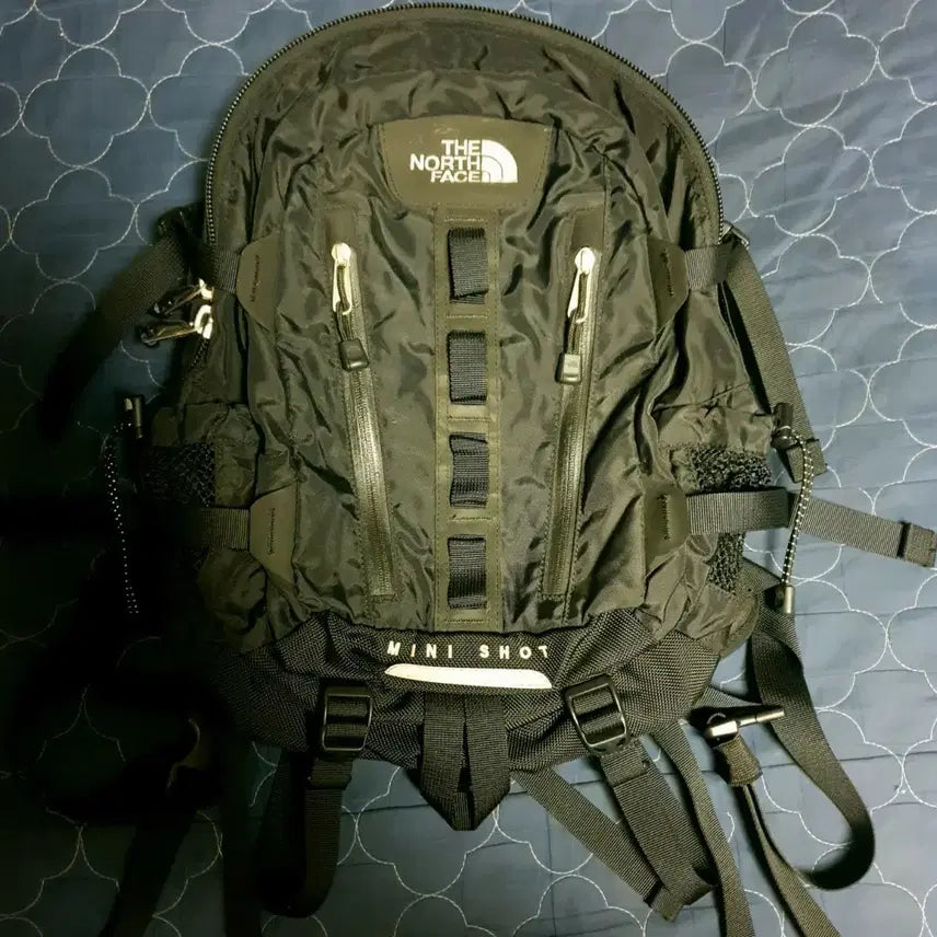 [BUNJANG] The North Face Mini Shot Multi-Pocket Backpack Black (12L) / 노스페이스 미니샷 멀티포켓 백팩 블랙 (12L)