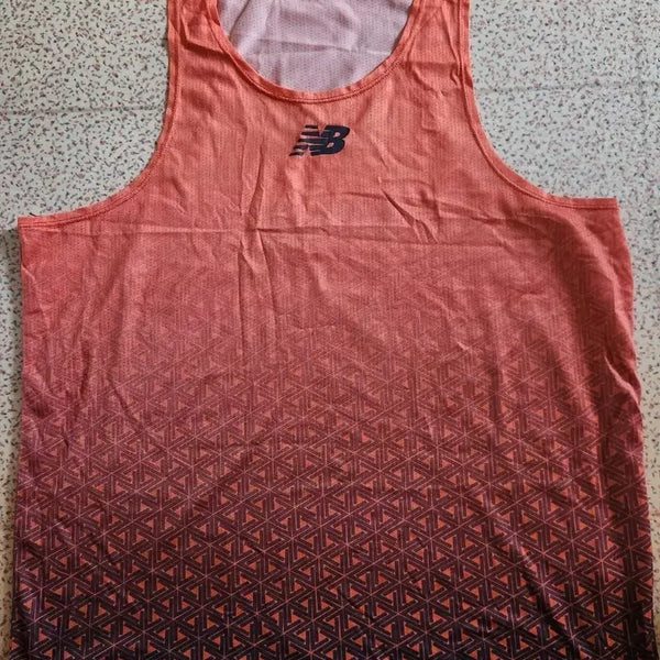 [BUNJANG] New Balance Run Your Way Singlet (Size 105) / 뉴발란스 런유어웨이 싱글렛 105  판매합니다.