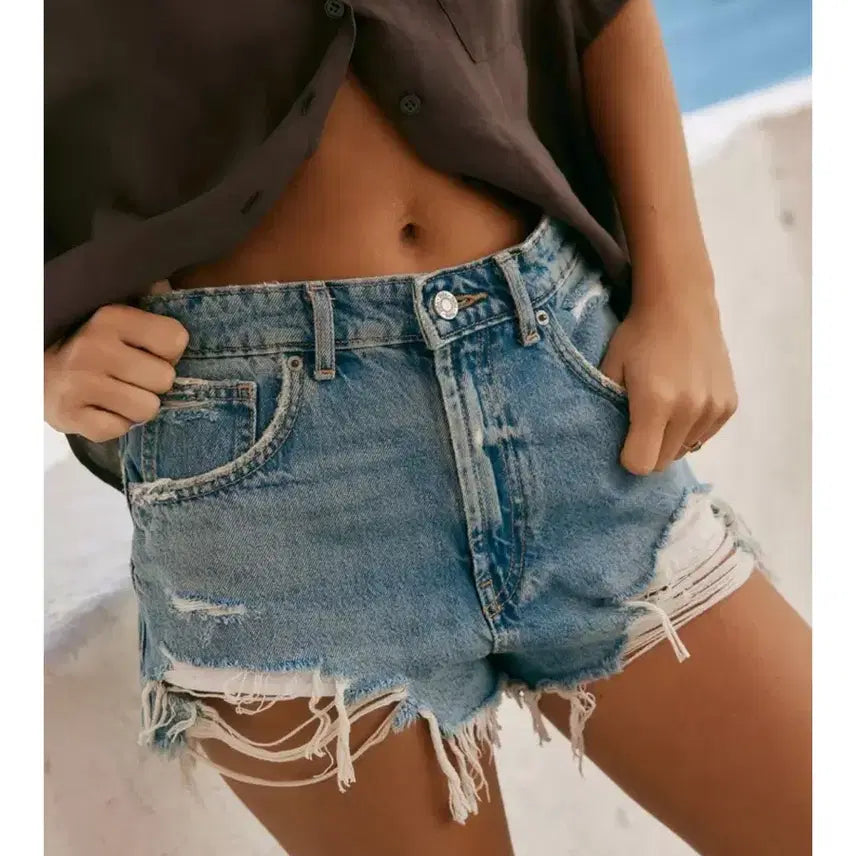 [BUNJANG] Zara Washed Denim Ripped Short Shorts / 자라 숏 청반바지