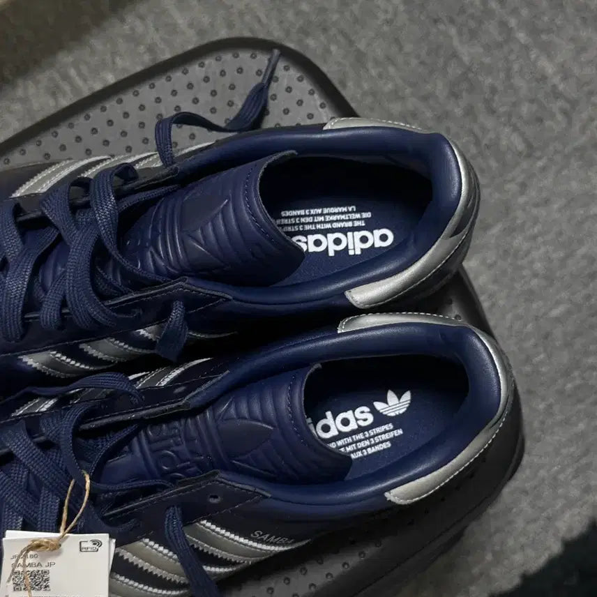 [BUNJANG] Adidas Samba JP Dark Blue Metallic Silver / (새 상품)아디다스 삼바 JP '다크 블루 메탈릭 실버