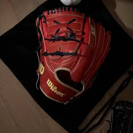 [BUNJANG] Wilson A2K Left-Handed Pitcher's Glove / 윌슨 a2k 좌투 투수 글러브 교신 봅니다