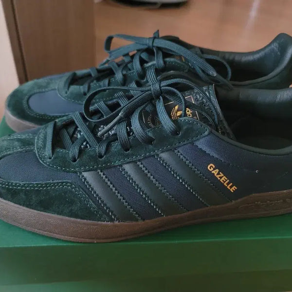 [BUNJANG] Adidas Gazelle Suede Sneakers (260) / 아디다스 운동화 260새거