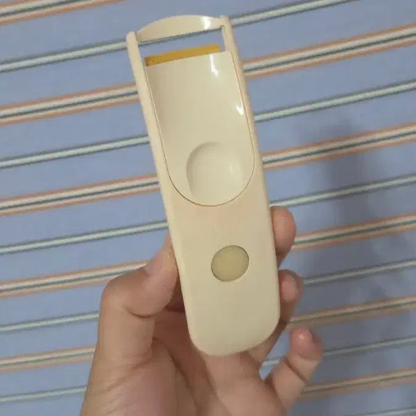 [BUNJANG] Fillimilli Heated Eyelash Curler (Battery Type) / 필리밀리 히팅뷰러 건전지타입