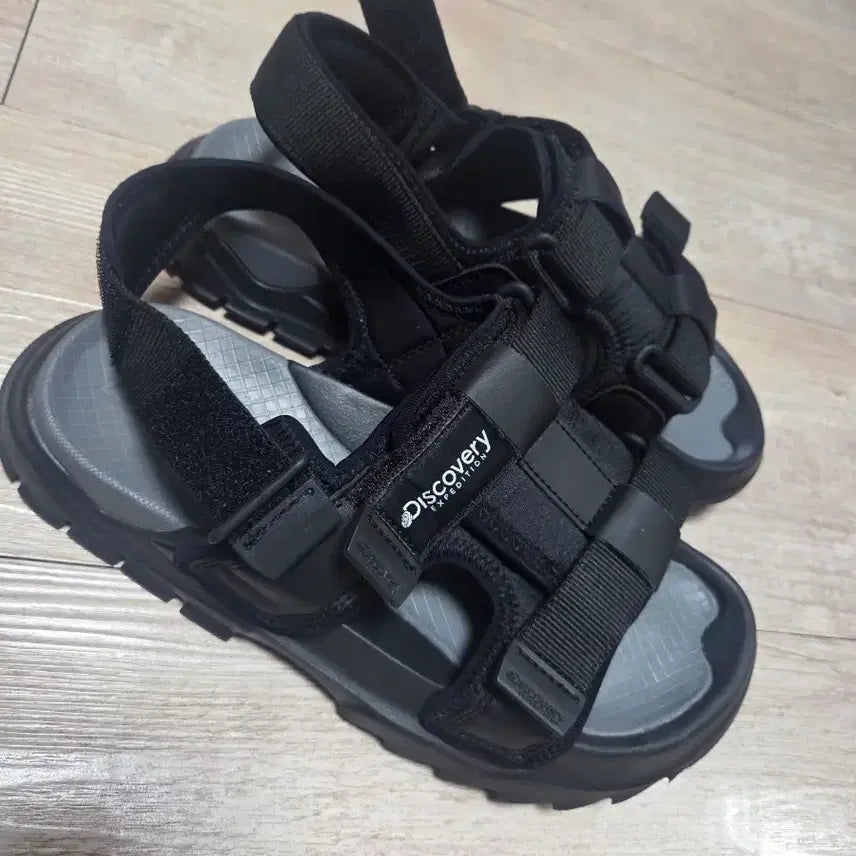 [BUNJANG] Discovery Expedition Sandals Black / 디스커버리 익스페디션 샌들 블랙250